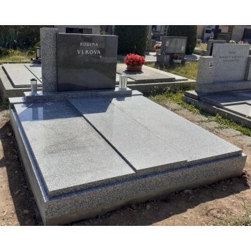 Naše realizace - dvojhroby: obr.214